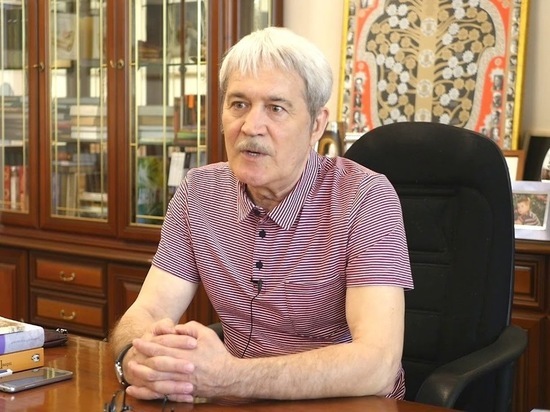 Основатель уфимского театра «Нур» отмечает 70-летие