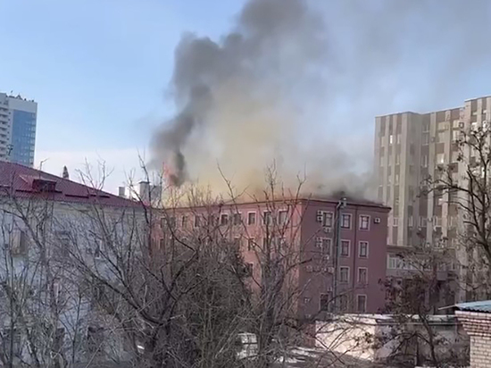 Семь человек пострадали при обстреле центра Донецка