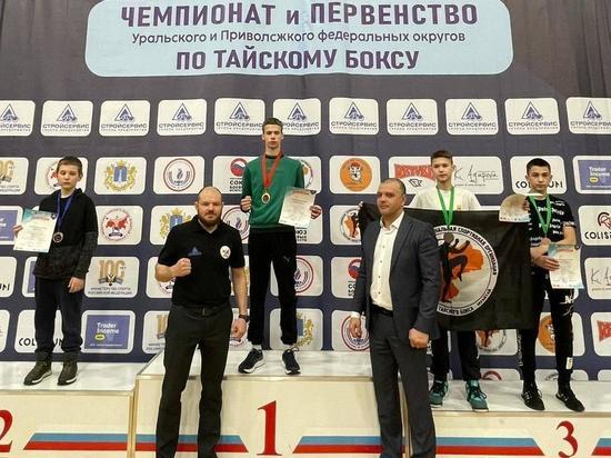 Боксеры с Ямала взяли 2 золота и серебро на соревнованиях в Ульяновске