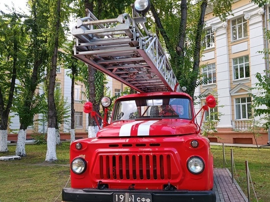 В Екатеринбурге сгорел автобус «ПАЗ»