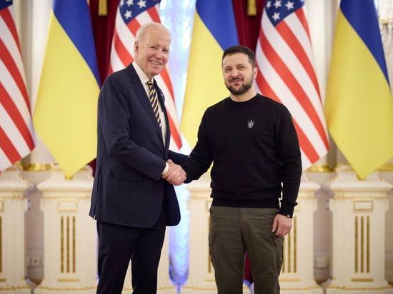 Байден заявил, что прибыл в Киев подтвердить приверженность суверенитету Украины