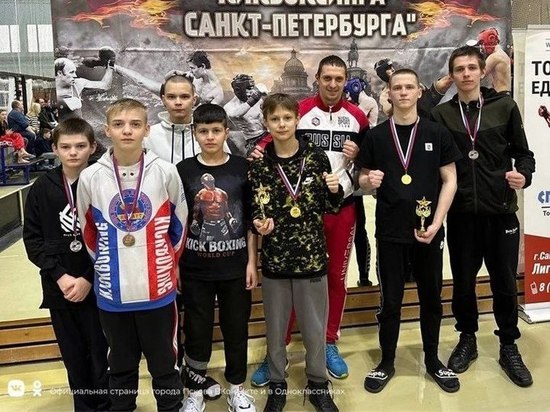Псковичи привезли золотые медали с чемпионата и первенства Санкт-Петербурга по кикбоксингу