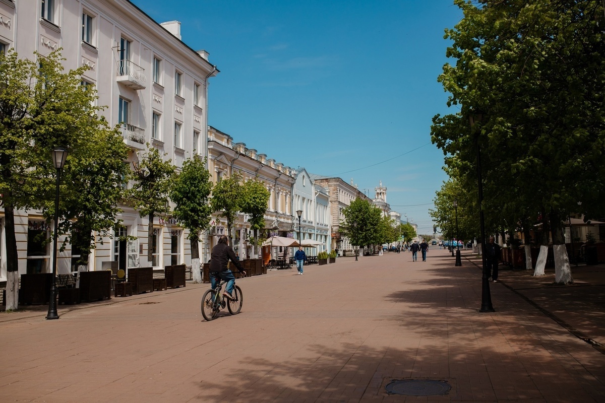 Трехсвятская улица