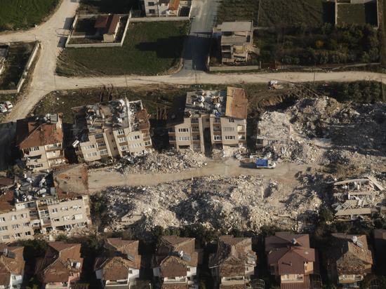 В турецкой провинции Хатай произошли разрушения после нового землетрясения
