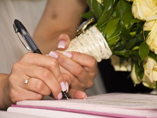 Договориться на берегу: в каких случаях читателей «МК на Алтае» спас брачный договор