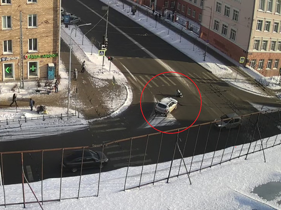 Женщина спровоцировала дорожную аварию и попала в БСМП Петрозаводска