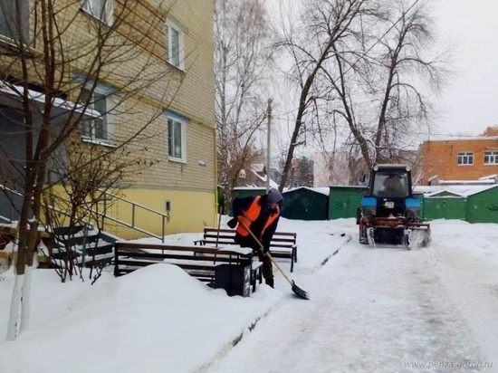 Администрация Пензы рассказала, как городские службы борются со снегопадом