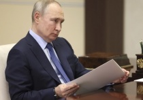 Президент Российской Федерации Владимир Путин во вторник, 21 февраля, в Гостином дворе обращается с посланием к Федеральному собранию
