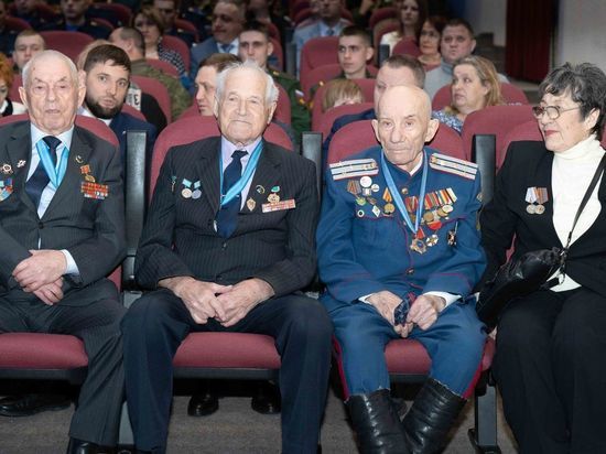 В Южно-Сахалинске поздравили защитников Отечества