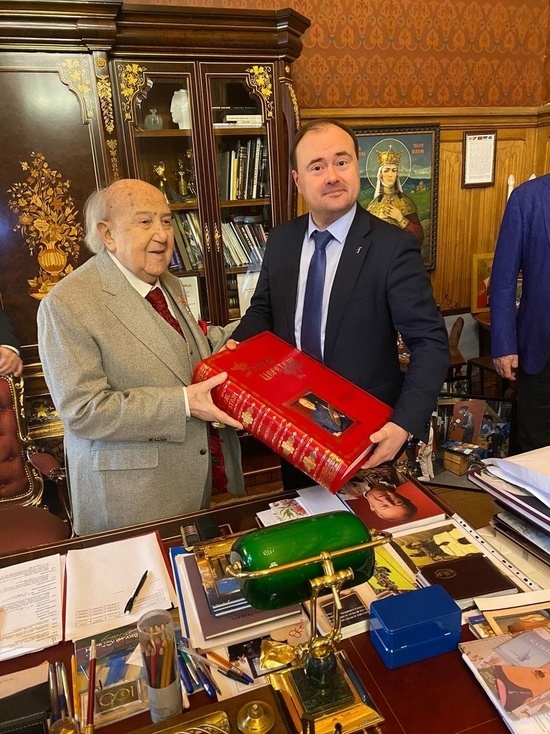 В Ярославле план набережной проверит Зураб Церетели