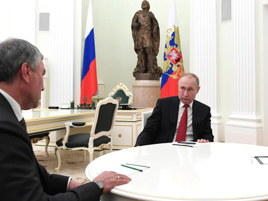 Володин напомнил Госдуме, что "есть Путин - есть Россия"