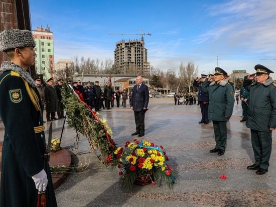 В Бишкеке прошел митинг-реквием, посвященный Дню защитника Отечества
