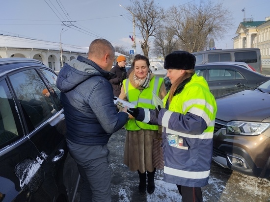 Обеспечение безопасности участников движения под силу костромским мужчинам
