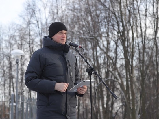 Губернатор Малков выступил на концерте «Слава защитникам Отечества» в Рязани