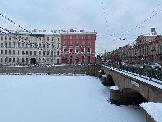 Небольшой снегопад и морозы до -4 градусов ожидаются в Петербурге 24 февраля