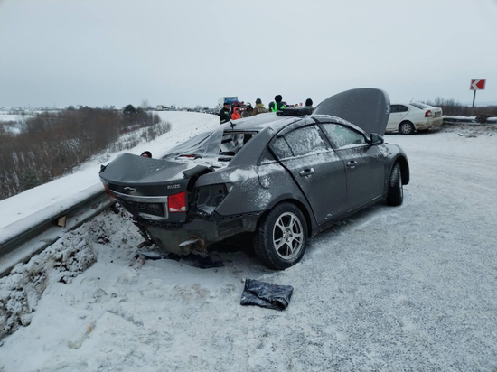 Один человек погиб, шесть травмированы: обнародованы подробности ДТП на трассе в Архангельской области