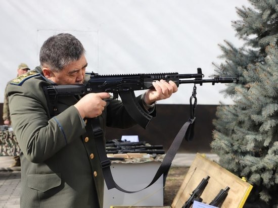 Глава ГКНБ Кыргызстана проверил боеготовность спецназа «Альфа»