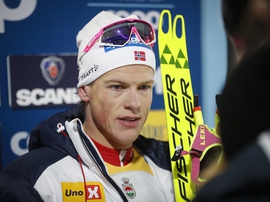 Норвежский лыжник Клебо заявил об усталости от вопросов про россиян