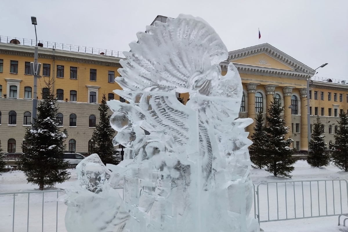 Томск 10 дней. Новособорная площадь Томск. Новособорная. Новособорная площадь Томск 9 мая.