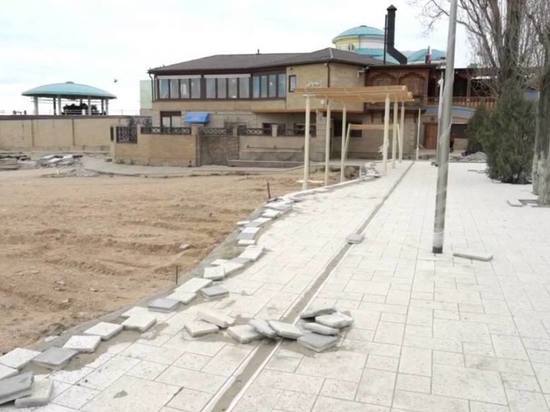 В Махачкале ускорят ремонт пляжа