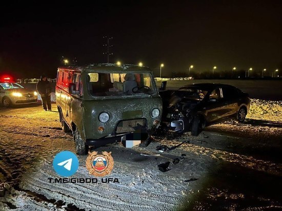 Три автомобиля столкнулись в центре Уфы