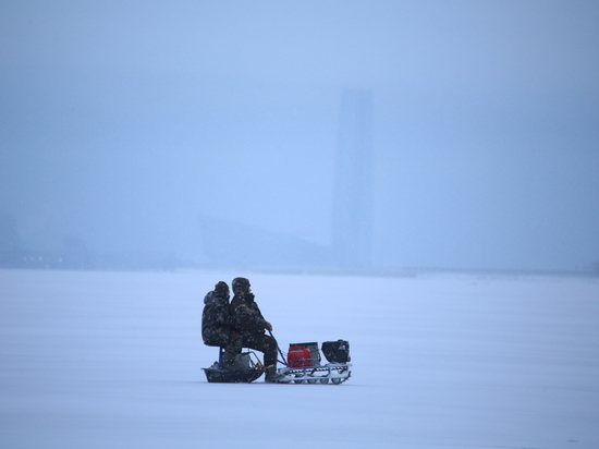 Рыбак поймал 333 корюшки за раз в Финском заливе