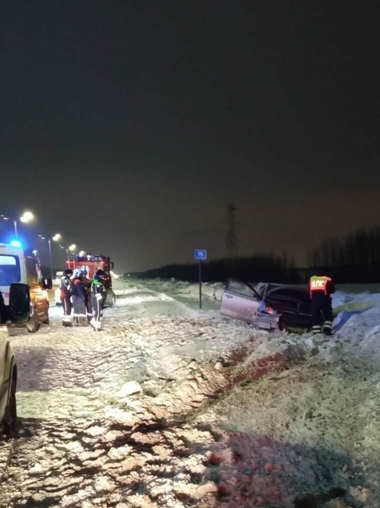 На трассе в Татарстане в ДТП пострадали двое взрослых и ребенок