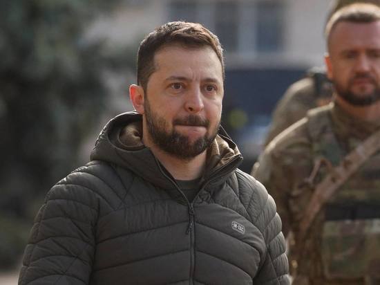CNN: Зеленский собирается отправить США список нужного Киеву вооружения