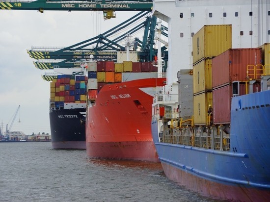 Морская перевозка одного автомобиля из Санкт-Петербурга в Калининград составила 100 тыс рублей