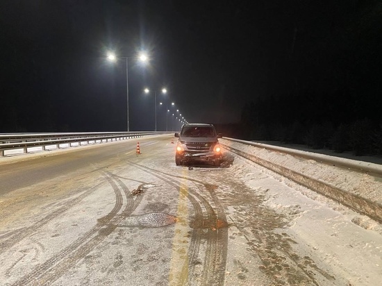 В Тверской области водитель Hyundai потерял управление и влетел в отбойник