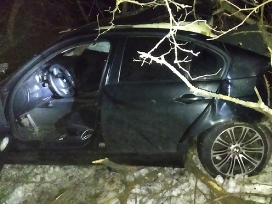 В Орловской области после ДТП 19-летняя девушка скончалась в машине «скорой помощи»