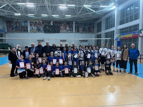 В Дагестане определили победителей среди волейболисток