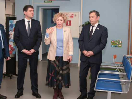 Радий Хабиров поддержал Ленару Иванову, попавшую в санкционные списки