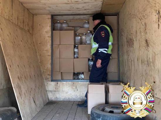 В Успенском районе правоохранители пресекли нелегальный оборот 1 000 литров спиртного