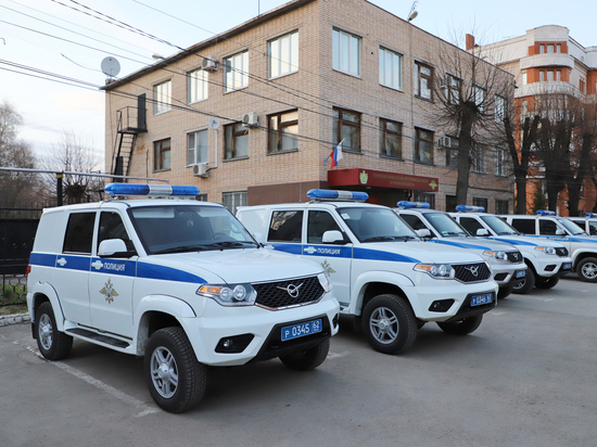 Четверых рязанцев задержали за кражу телефона
