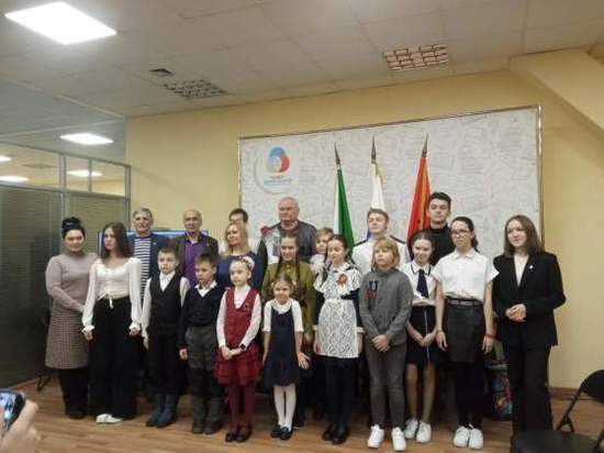 Участники конкурса чтецов встретились с дальневосточными писателями в Хабаровске