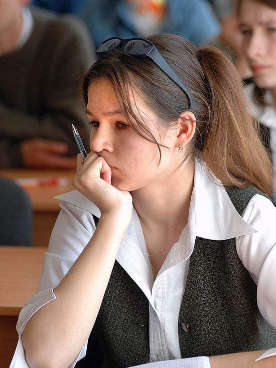 Большинство саратовских выпускников для сдачи ЕГЭ выбирают обществознание