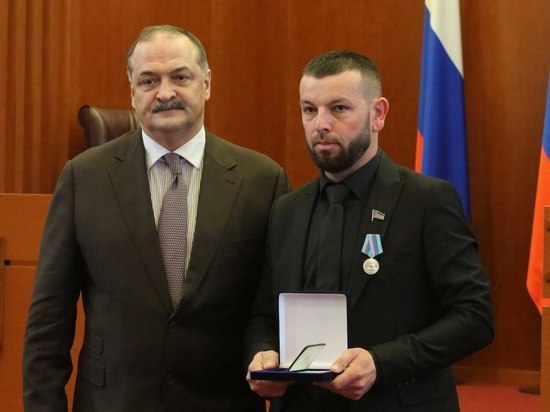 Депутата от Дагестана, участвующего в СВО, наградили