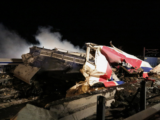 Названы подробности железнодорожной катастрофы в Греции: вагоны были уничтожены