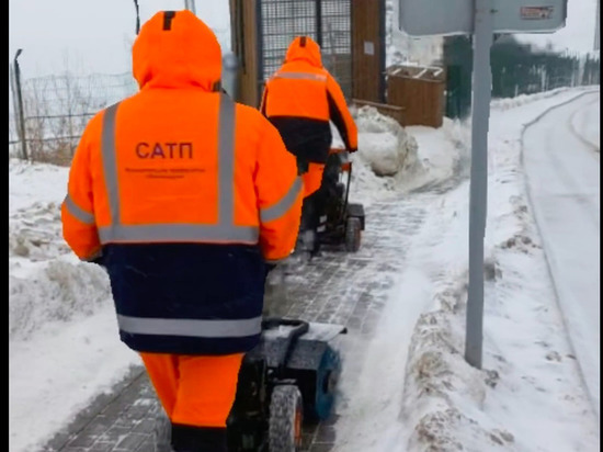 На очистку тротуаров и дорог в Красноярске 1 марта вывели 250 рабочих