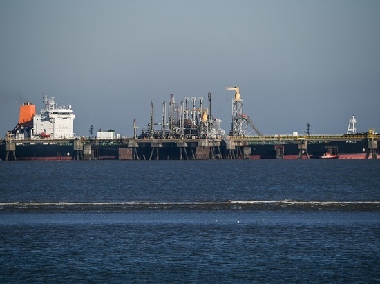 Bloomberg: российское дизельное топливо застряло в море из-за слишком теплой зимы