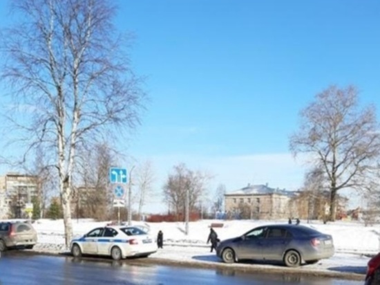 84-летняя женщина оказалась под колесами автомобиля в Петрозаводске