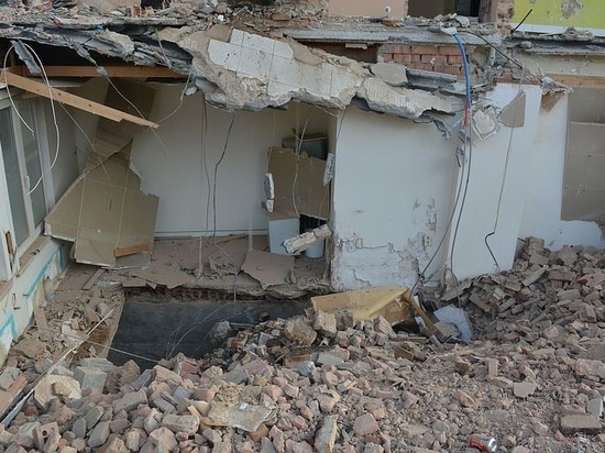Сотня жилых домов в Светлодарске повреждена противником за время СВО