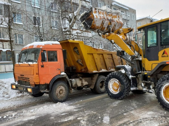Из Кирова вывезено более 800 тысяч кубометров снежных масс