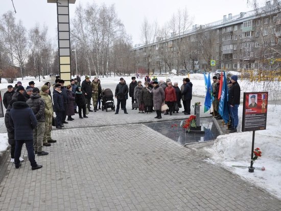 В Барнауле почтили память десантников 6-й роты