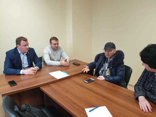 Депутаты ЗСК Олег Бойченко и Станислав Гринёв провели совместный приём граждан