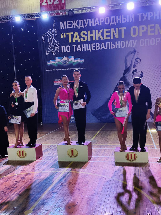 Кыргызстанцы стали победителями на турнире по танцам в Узбекистане