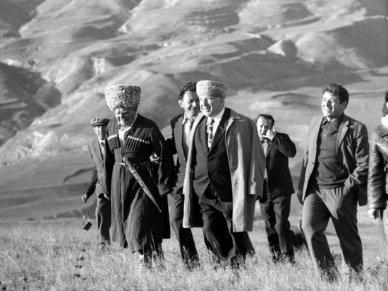 Глава Дагестана объявил Год Расула Гамзатова официально открытым