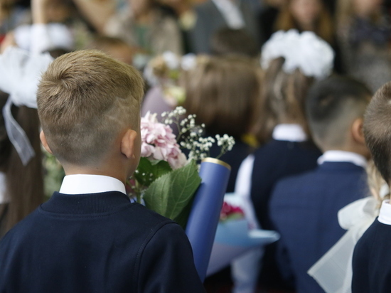 С 1 апреля в Петербурге стартует прием заявлений на зачисление детей в первые классы