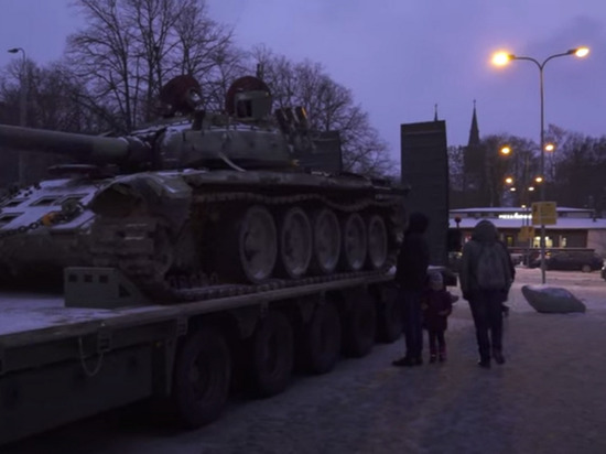 Города Эстонии отказываются от демонстрации подбитого танка Т-72